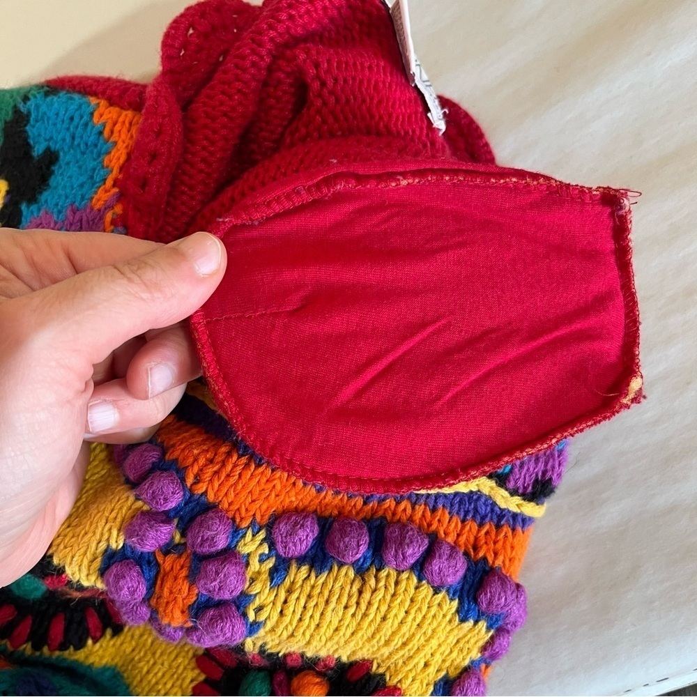 Casual Corner Artsy 90s Red Knit Sweater Vibrant Details Art To Wear - Picture 8 of 11